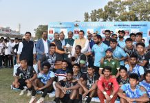 ‘दि हिमालयन कप ऑल इण्डिया फुटबॉल टूर्नामेंट’ की विजेता टीम को सीएम धामी ने दी ट्रोफी