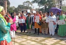 महिला क्षैतिज आरक्षण बहाल करने को लेकर युवाओं की सचिवालय दौड़