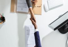 युवाओं के लिए खुशखबरी, संविदा पर नौकरी के लिए अब नहीं काटने पड़ेंगे दफ्तरों के चक्कर