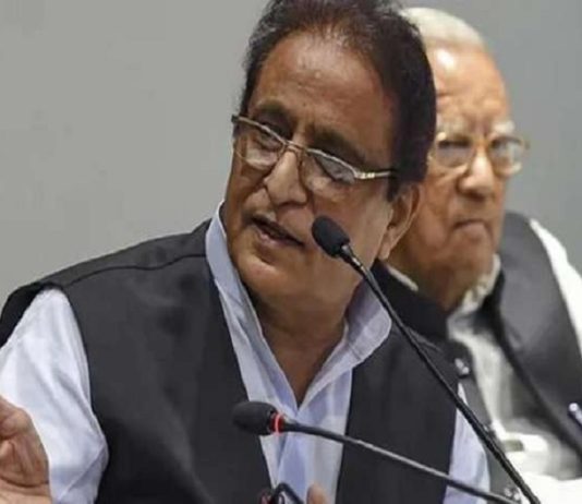 महिलाओं को लेकर अभद्र टिप्पणी करना आजम खां को पड़ा भारी, मुकदमा दर्ज