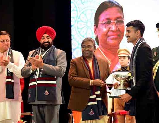 राष्ट्रपति मुर्मू ने 97वें कॉमन फाउंडेशन कोर्स के समापन समारोह को किया संबोधित