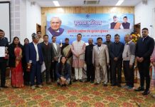 सीएम धामी ने किया सुशासन दिवस पर अधिकारियों एवं कर्मचारियों को किया सम्मानित