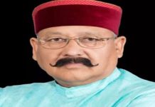 सड़कों के हाल देख सतपाल महाराज हुए आगबबूला, उखड़वा दी 10 मीटर सड़क