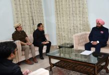 राज्यपाल ने जिलाधिकारी धीराज सिंह गर्ब्याल की योजनाओं को बताया क्रान्तिकारी