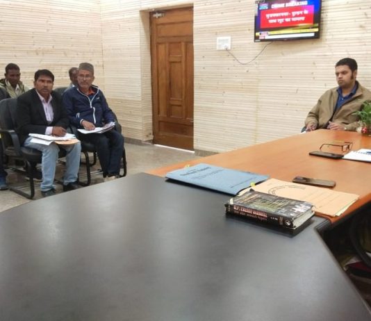 जिला अधिकारी पिथौरागढ़ ने दिए निर्देश,खुले में फेंके जा रहे कूड़े पर करें नियंत्रण