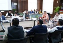 राजस्व बढ़ाने के लिए अन्य राज्यों की बेस्ट प्रैक्टिस का किया जाय अध्ययन: सीएम धामी