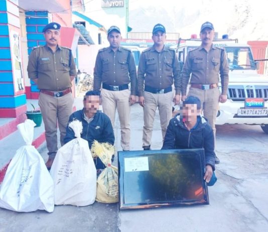 आपदा प्रभावितों के बंद घरों में चोरी करने वाले दो अपराधी गिरफ्तार