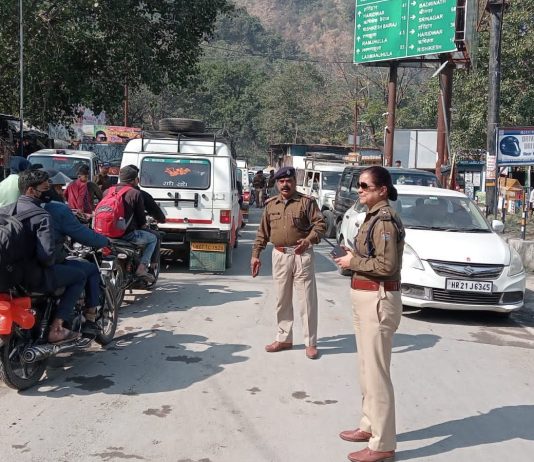 महाशिवरात्रि पर्व के अवसर पर जनपद के सभी पुलिस अधिकारियों व कर्मचारियों ने मुस्तैदी से की ड्यूटी।