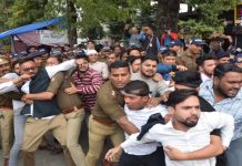 सीएम धामी की रैली से पहले कांग्रेसियों का जमकर हंगामा