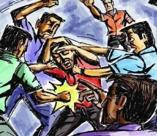 स्कूल से लौट रहे युवक पर हुआ जानलेवा हमला, हालत गंभीर