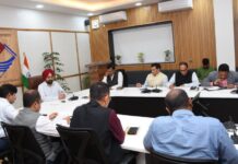 मुख्य सचिव ने सीएम धामी द्वारा की गई घोषणाओं के सम्बन्ध में की बैठक