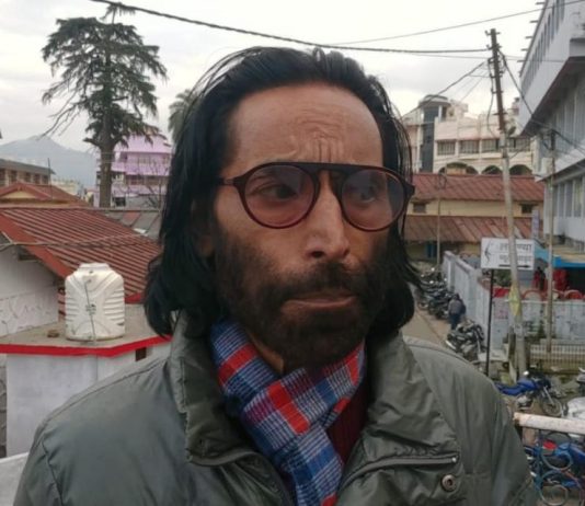 पौड़ी निवासी गढ़वाली फिल्मों के प्रसिद्ध निर्देशक एवं गीतकार गणेश वीरान को मिला देवभूमि कीर्तरत्तन गजलश्री सम्मान