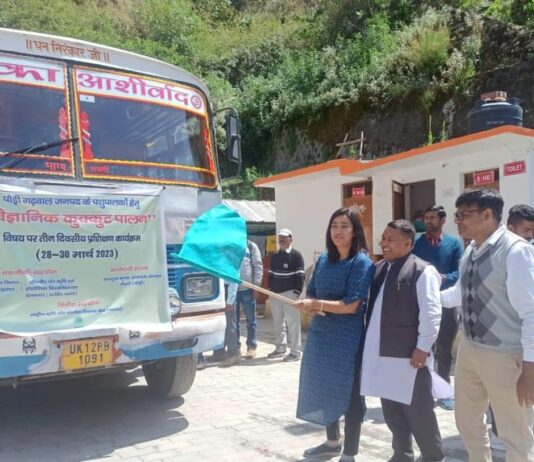 पौड़ी व पाबौ के 40 कास्तकारों को सीडीओ व ब्लॉक प्रमुख ने हरी झंडी देकर किया रवाना