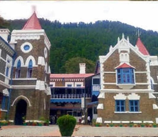 हाईकोर्ट ने गंगा में अवैध खनन के खिलाफ दायर याचिका पर की सुनवाई