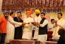 सीएम धामी ने दीप जलाकर किया बैसाखी मेले का शुभारंभ