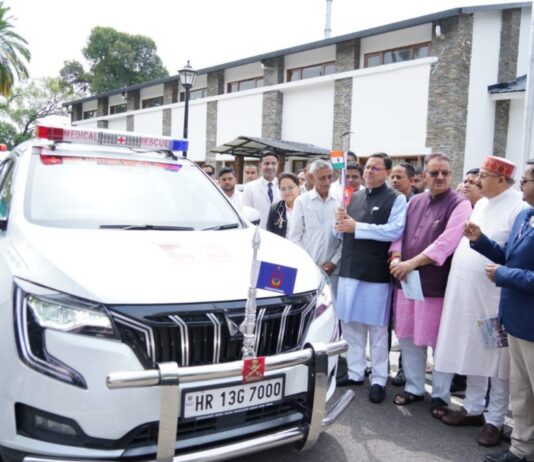 सीएम धामी ने किया सिक्स सिग्मा मेडिकल टीम को रवाना