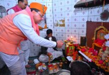 सीएम धामी ने गोल्ज्यू देवता से की प्रदेशवासियों की सुख-समृद्धि की मंगल कामना