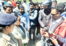 एआरटीओ ने टैक्सी बाइकरों के साथ की बैठक