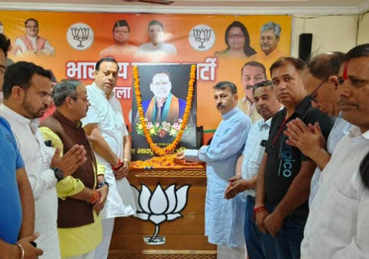 भाजपा कार्यकर्ताओं ने दी दिवंगत चंदन रामदास को श्रद्धांजलि