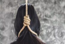 मां की डांट से खफा युवती ने लगाई फांसी, हालत गंभीर