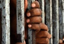 एडवोकेट के घर लाखों की चाेरी में पति-पत्नी गिरफ्तार