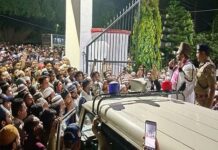 धार्मिक गुरु से मारपीट के आरोप में कोतवाली का किया घेराव