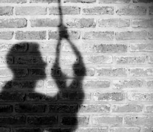मेडिकल स्टोर स्वामी ने फंदे से लटकर की आत्महत्या