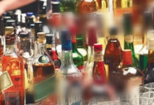 आबकारी विभाग की छापेमारी में एक दर्जन पेटी अवैध शराब बरामद