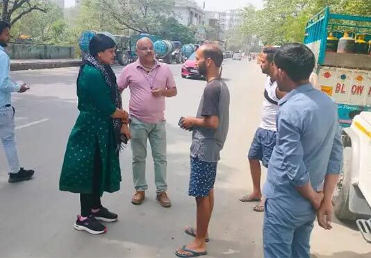 कमर्शियल गैस सिलेंडरों की अवैध बिक्री का खुलासा