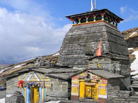 धार्मिक परंपरानुसार विधि विधान से खुले रूद्रनाथ मंदिर के कपाट