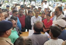 भाजपाइयों पर भड़काऊ भाषण देकर हिंसा फैलाने का आरोप