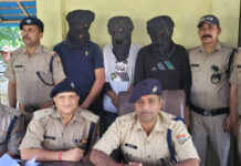 फर्जी नाम पता बता लोगों को ठगने वाले गिरोह का पर्दाफाश