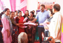 विश्व माहवारी दिवस पर महिलाओं को दी जरूरी जानकारी