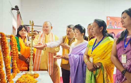 कल्याणकारी योजनाओं को घर-घर तक पहुंचा रही भाजपा महिला मोर्चा