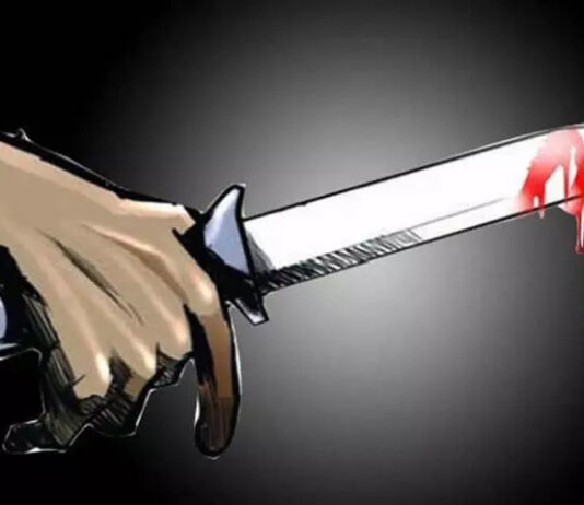नाबालिग पर जानलेवा हमला, धारदार हथियार लहराते हुए हमलावर फरार