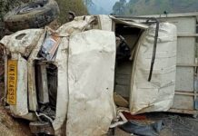 सड़क दुर्घटना में तीन की मौत,तीन अन्य घायल