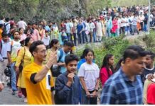 कैंची धाम के स्थापना दिवस पर उमड़ा आस्था का सैलाब