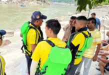 नहाते समय श्रद्धालू गंगा मे डूबा,तलाश जारी