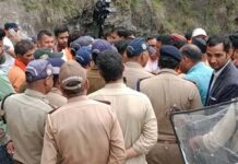 महापंचायतः पुरोला छावनी में तब्दील, हिन्दू संगठनों को नौगांव से आगे रोका