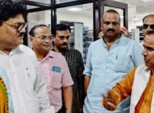 महा जनसंपर्क अभियानः धन सिंह रावत ने मोदी सरकार की गिनाई उपलब्धियां