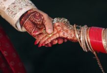 दहेज में कार न मिलने पर शादी से किया इनकार