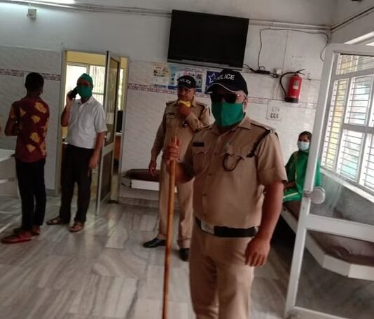 कुत्ते का पट्टा मासूम के लिए बना मौत का फंदा