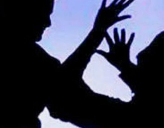 नाबालिग गैंगरेप और हत्याकांड के मुख्य आरोपी का पिता गिरफ्तार