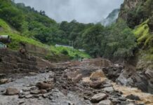 जौनसार में भारी बारिश के बाद भूस्खलन से 27 मोटरमार्ग बंद, बढ़ी मुश्किले