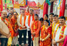 शिव मंदिर के भंडारे में बड़ी संख्या में पहुंचे श्रद्धालु