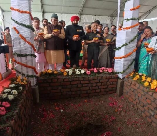 सीडीएस जनरल अनिल चौहान ने रखी अमर जवान ज्योति की आधारशिला, राज्यपाल रहे मौजूद