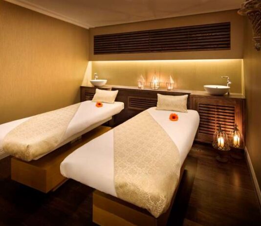 स्पा सेंटर में चल रहे देह व्यापार मामले में महिला मैनेजर समेत एक गिरफ्तार