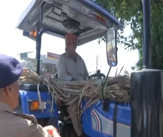 सड़े गन्ने की उपज लेकर उत्तराखंड विधानसभा पहुंचे विधायक