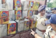 छापेमारी कर जानवरों की चर्बी से घी बनाने वाले पकड़े