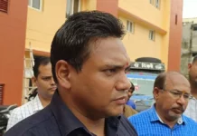 डेंगू का कहरः स्वास्थ्य सचिव डाक्टर ने अस्पतालों का किया निरीक्षण